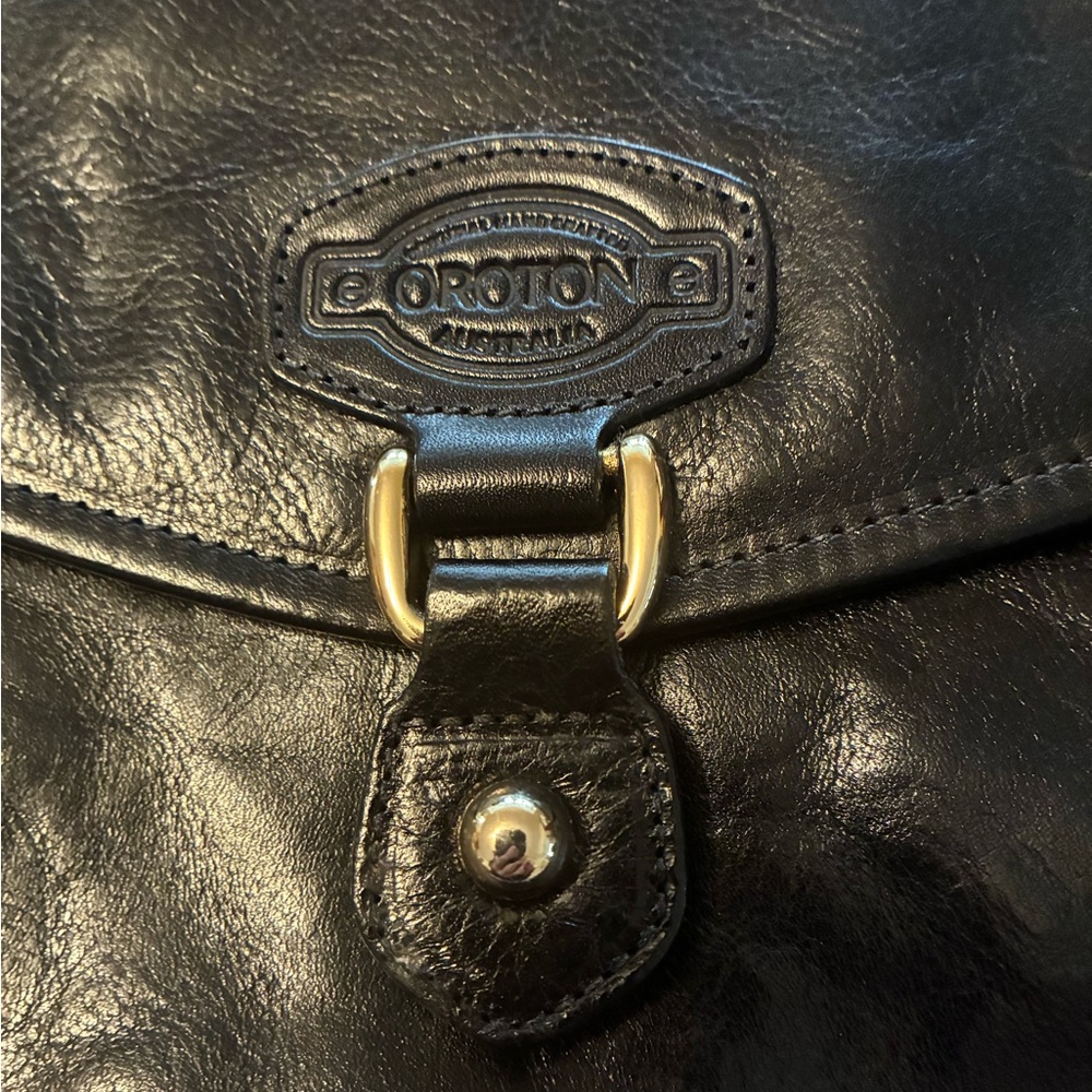 Oroton crossbody bag includes dust bag
